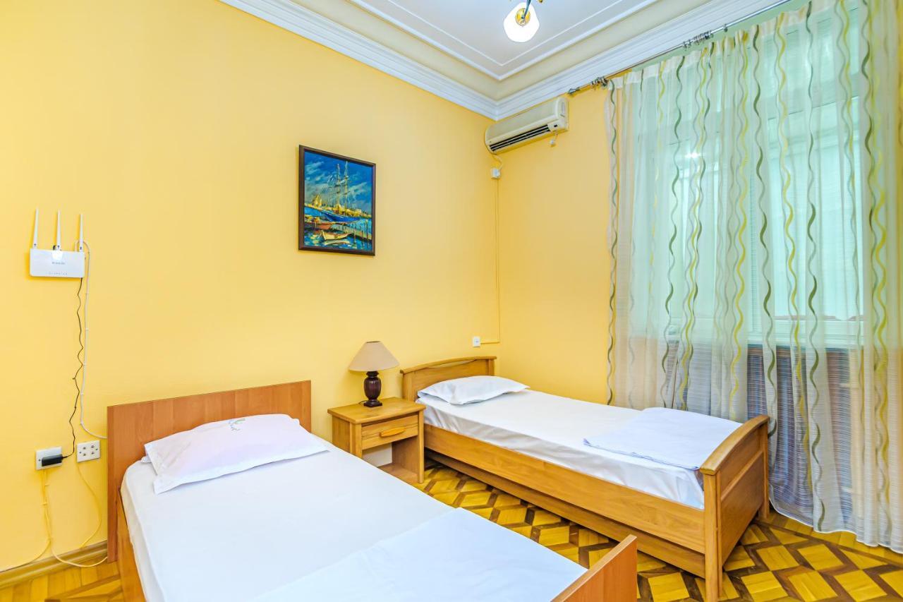 באקו Targovu Nizami Street 4 Room מראה חיצוני תמונה